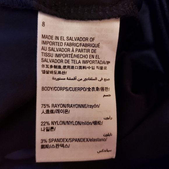 👗 Charter Club Skort Size 8 Navy Blue Red Wreath - Picture 4 of 5